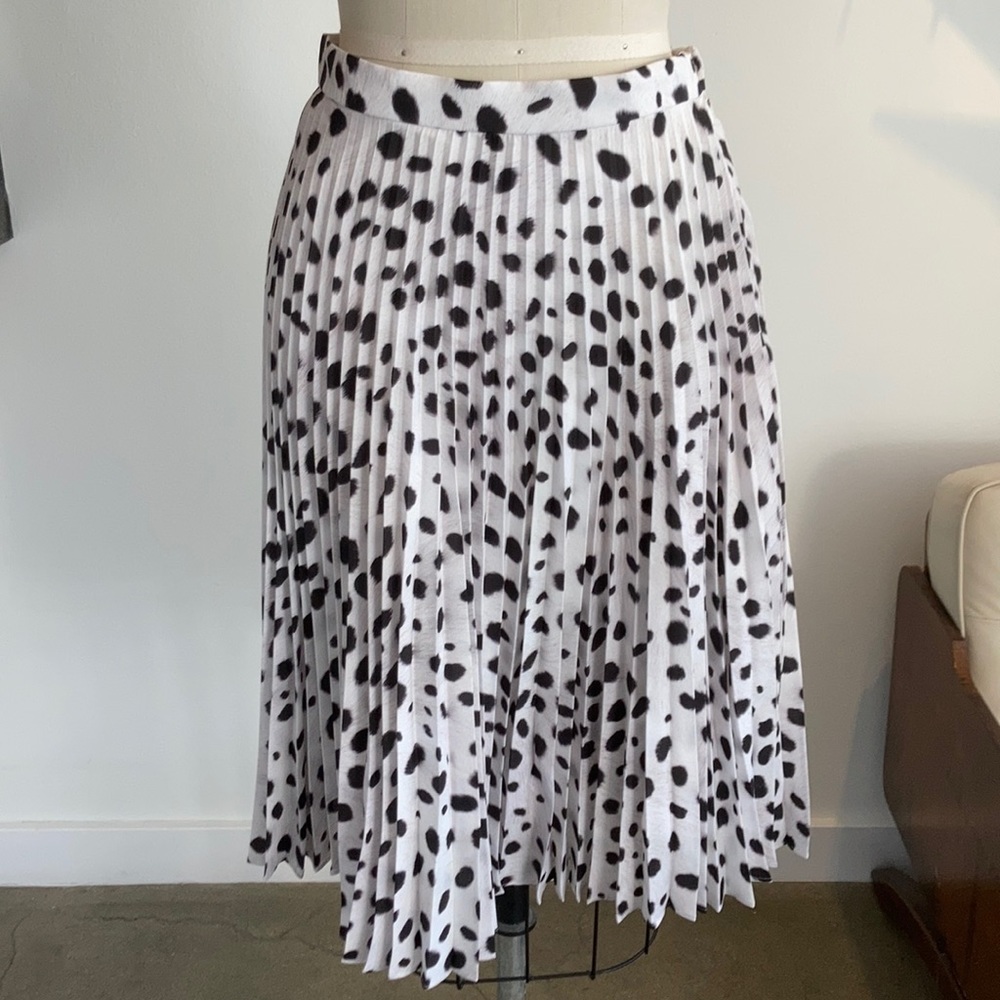 Burberry ivory and black polka dot pleated skirt